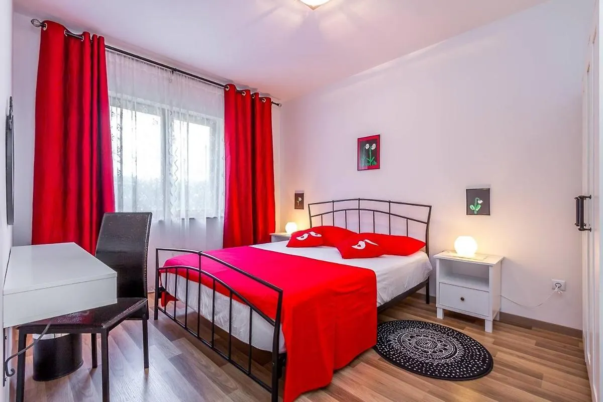 Apartment Miro Pula