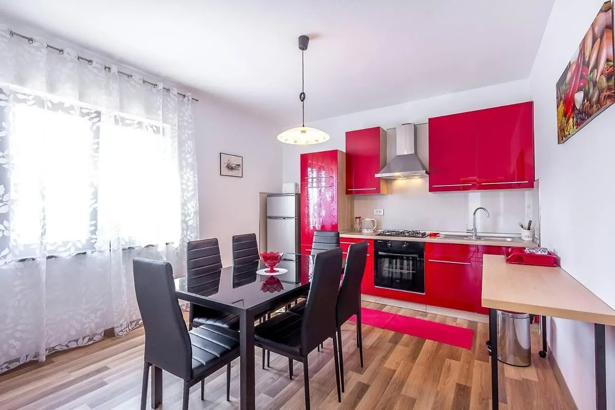 Apartment Miro Pula